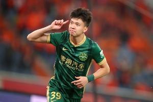 媒體人：希望王鈺棟早出國(guó)，留洋不僅是訓(xùn)練比賽而是全方位磨練