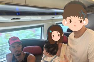 網(wǎng)友曬嬰兒和文班同框照！小小年紀(jì)就和NBA超巨&少林“高僧”同行