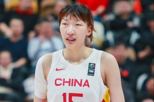 繼續(xù)擴大優(yōu)勢！中國女籃第三節(jié)30-25凈勝5分 前3個單節(jié)都在贏分