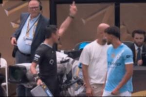 不慣著！馬寧場(chǎng)邊與瓜迪奧拉激烈交涉，揮手示意你給我回去！