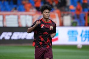 沒身價(jià)→27.5萬歐！19歲蒯紀(jì)聞身價(jià)27.5萬歐，昨日中超首發(fā)獻(xiàn)助攻