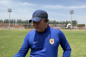 泰山U17主帥崔鵬：球隊制定了稱霸全國的口號，這是今年短期目標(biāo)