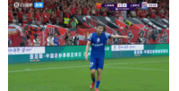 申花1-0領(lǐng)先海港！安德烈-路易斯頭球破門，吳曦助攻