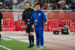 李璇：如果崔康熙不打算用年輕球員，干脆都外租鍛煉以免影響發(fā)展