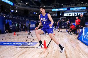 選秀大會(huì)前最后一期??ESPN模擬選秀：楊瀚森第36順位被籃網(wǎng)選中