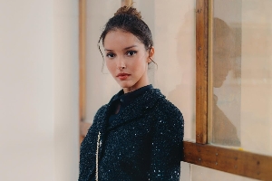 法媒：本澤馬將于7月與美女演員結(jié)婚 戀情可能開(kāi)始于金球頒獎(jiǎng)典禮