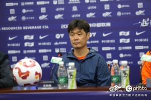 李霄鵬：奧古斯托確定缺席明日比賽 蘭克爾·澤肯定會上場