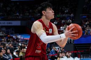 曾凡博將加盟籃網(wǎng)？小曾工作室回應(yīng)：目前NBA事宜尚未有詳實(shí)進(jìn)展