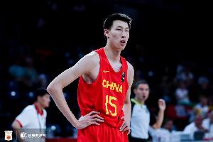 小組三戰(zhàn)籃板均輸！媒體人：U19鋒線卡位意識太差 靠斯楠苦苦支撐