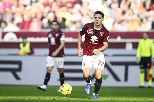隆戈：里奇預計今天抵達米蘭城，本周三接受米蘭體檢