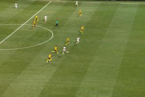 逃過一劫！蒙特雷再入一球被吹越位，多特仍2-1領(lǐng)先！