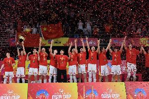 2年前的今天：中國女籃亞洲杯決賽力克日本奪冠 韓旭斬獲決賽MVP