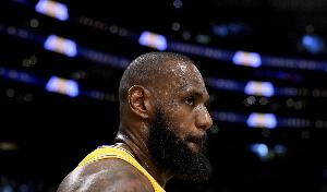NBC記者：騎士對詹姆斯沒有太大興趣 他們不想放棄年輕球員