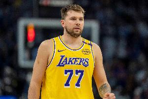 Windhorst：東契奇將成今夏NBA焦點 他續(xù)約與否都會決定湖人走向