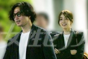 郎才女貌！南野拓實(shí)被拍到與演員女友約會(huì)，兩人2020年開(kāi)始交往