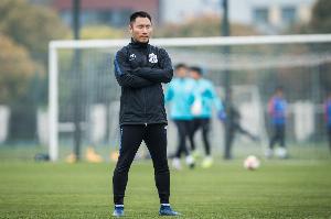 記者：王赟現(xiàn)在是申花俱樂部工作人員，沒有參與海港B隊任何工作