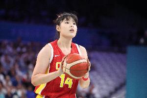 直播吧：中國女籃亞洲杯核心陣容基本確定 16人名單無李月汝&李夢