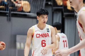內外開花！崔新泉半場5中4貢獻9分 三分2中1