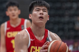 發(fā)揮穩(wěn)定！陳家政U19男籃世界杯場均得到15.4分3板2.1助1.1斷
