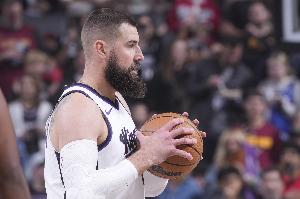 前NBA球員：瓦蘭在掘金會(huì)被死盯約基奇數(shù)據(jù)的呆子噴 還不如回歐洲