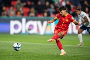 足球報(bào)：兩大核心王霜、張琳艷回歸中國女足，讓米利西奇有了底氣