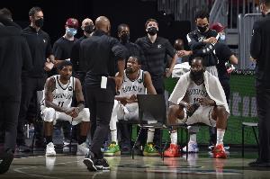 ??KD：在籃網(wǎng)只有我和納什是全身心投入 其他人似乎并非如此