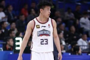 林葳被獨(dú)行俠下屬球隊(duì)選中！媒體人：走出去看看世界 找找差距