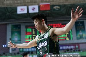 直播吧：林葳將綜合多方面因素 近期作出日后去向決定