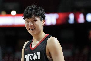 比盧普斯：楊瀚森和球隊完美契合 他有能力成為優(yōu)秀的三分射手