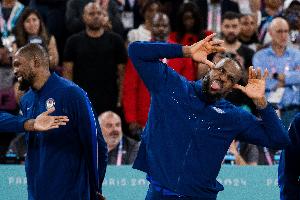 KD：我的個人排名喬詹科都在我之下 這只是小孩子的游戲 不要當真
