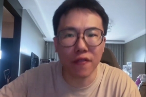 孔祥宇：瀚森過去幾天訓(xùn)練遭遇腳部崴傷情況 他是帶了一點傷出戰(zhàn)