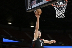 媒體人：楊瀚森的松弛感 讓他即便在NBA也能把訓(xùn)練水平體現(xiàn)出來
