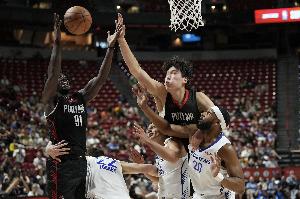 楊瀚森首秀驚艷！美球迷：嘲笑開拓者16位選他？單首秀比弗拉格強(qiáng)