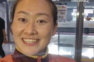 吳海燕：希望你們一如既往支持中國女足，給我們更多耐心和正能量