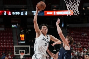 楊?。簵铄呐凼撬谂φ{(diào)整的跡象 NBA的背靠背是必修科目