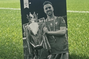 YNWA！普雷斯頓制作特別場刊，緬懷若塔兄弟