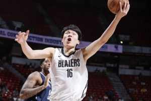 官方點贊???NBA官推：開拓者新秀楊瀚森的腳步太棒了??