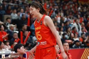 攻防壓制！首節(jié)中國(guó)女籃28-8凈勝印尼女籃20分 全隊(duì)16中9