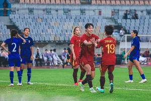 東體：比賽波折為中國(guó)女足敲警鐘 如何圍繞邵子欽設(shè)計(jì)戰(zhàn)術(shù)是關(guān)鍵