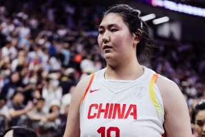 付政浩：女籃國(guó)家隊(duì)層面對(duì)張子宇非常愛(ài)護(hù) 不希望揠苗助長(zhǎng)