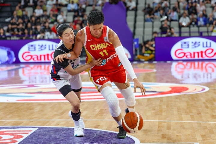 黃思靜：賽前研究過韓國女籃的防守 我們通過傳導(dǎo)&空切撕破防線