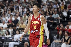 增加時(shí)間調(diào)狀態(tài)！黃思靜出戰(zhàn)19分55秒拿到8分6板2斷 正負(fù)值達(dá)+21
