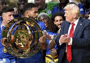 馬卡：特朗普考慮頒布法令，讓足球在美國從soccer改稱為football
