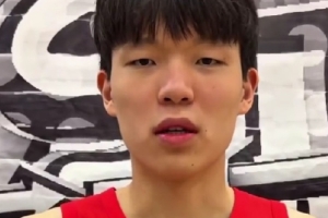 你是懂節(jié)目效果的??！當(dāng)楊瀚森說想要煙時(shí) 結(jié)果居然是這樣