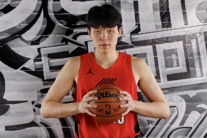 ESPN點(diǎn)評(píng)楊瀚森：最引人入勝的新秀 傳球&蓋帽出色 籃板球得加強(qiáng)