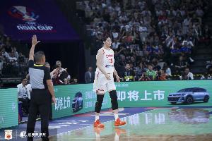 媒體人：張子宇是進(jìn)攻強點和防守弱點 她只要上場就必須是主攻點