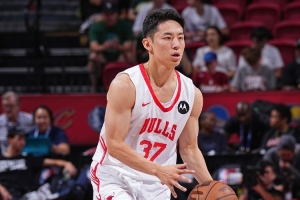 媒體人：河村與公牛簽下雙向合同 亞洲杯就見不到他了！