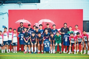 索博斯洛伊等4名利物浦球員與杰志U14互動(dòng)，并進(jìn)行隊(duì)內(nèi)訓(xùn)練賽