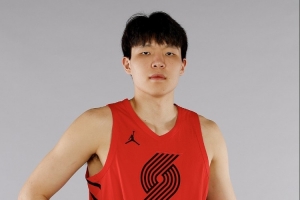體壇周報：楊瀚森是夏聯(lián)表現(xiàn)最好的首輪新秀中鋒 他是NBA的驚喜