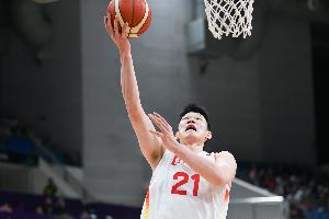 ??太穩(wěn)了！胡金秋8中7高效拿下14分5籃板1搶斷